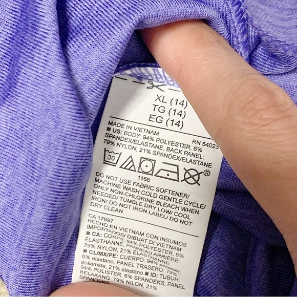 NWT Old Navy Active Criss-Cross Mesh Back Long Sleeve Top Very Periwinkle Sz XL - Picture 4 of 6